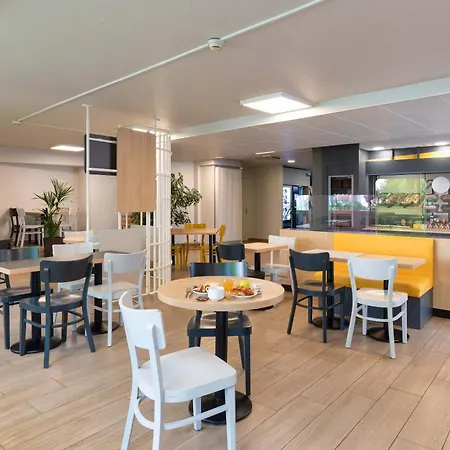 B&B Hotel Lyon Centre Monplaisir-2
