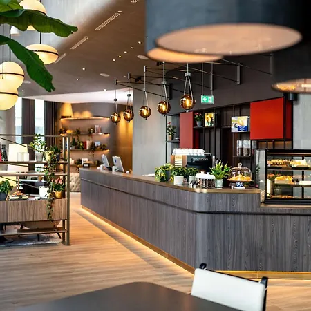 Radisson Blu Hotel At Porsche Design Tower Stuttgart-3