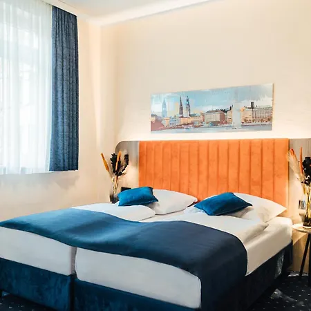 Hotel Commerz Hamburg By Uniqstay-3