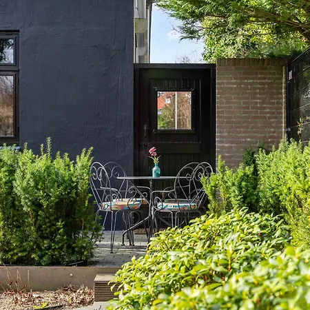 Boutique Pension Code Rose-2