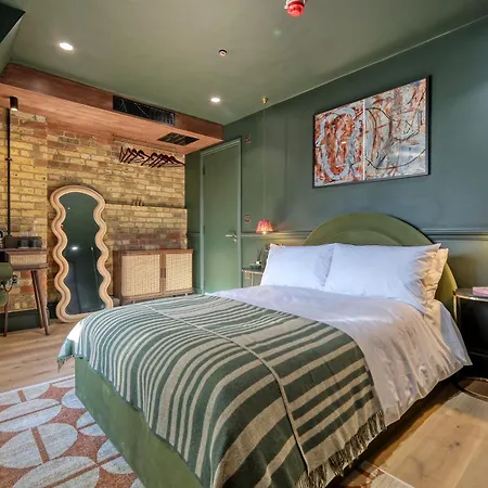The Carlton Tavern Hotel-2