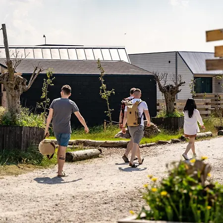 Basecamp Tiny House Eco-Resort Ijmuiden-3