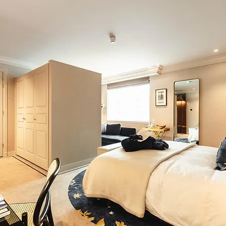 Hotel 717-2