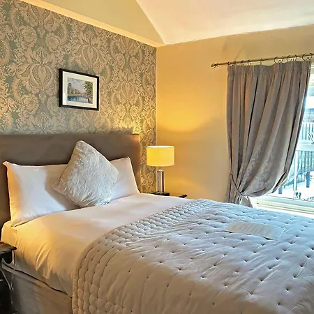 Fitzwilliam Townhouse-3