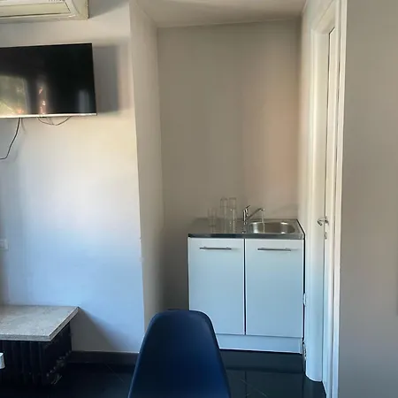 Heart Of Rome Rooms-2