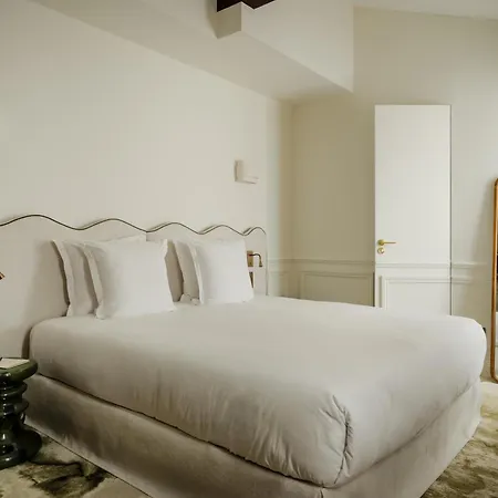 Leon Hotel-2