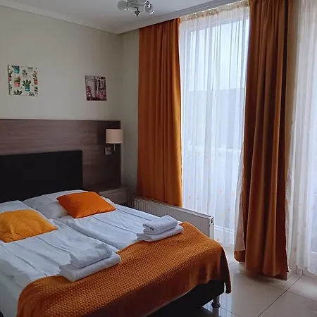 Hotel Cara Vita Cologne-3