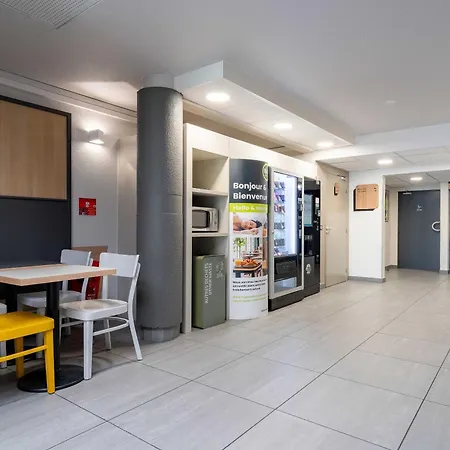 B&B Hotel Calais Centre St Pierre-3