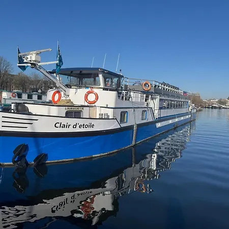 Botel Clair D'Etoile-3