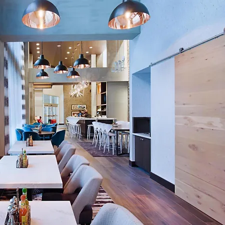 Hyatt Place Long Island City-3