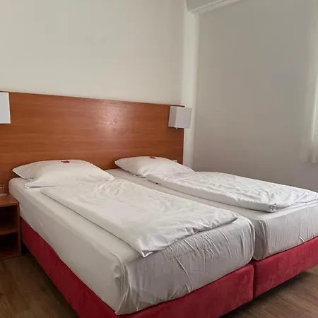 Stadt-Gut-Hotel Zum Rathaus-2