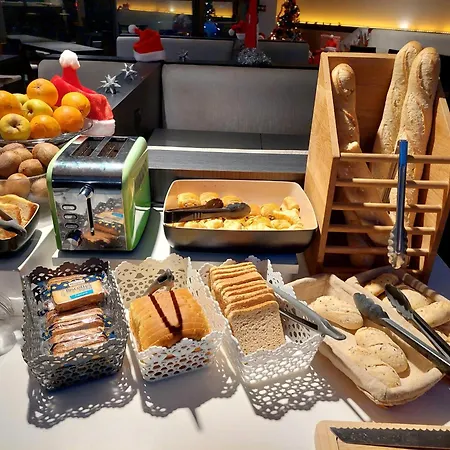 Brit Hotel Confort Rouen Centre-3