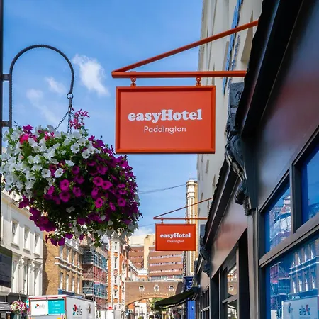 Easyhotel Paddington-3