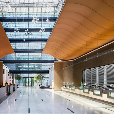 Hilton Frankfurt Airport-3