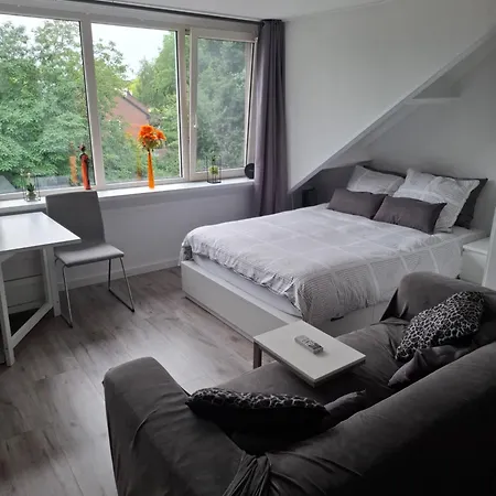 Studio 76 Groningen 3km van centrum-3