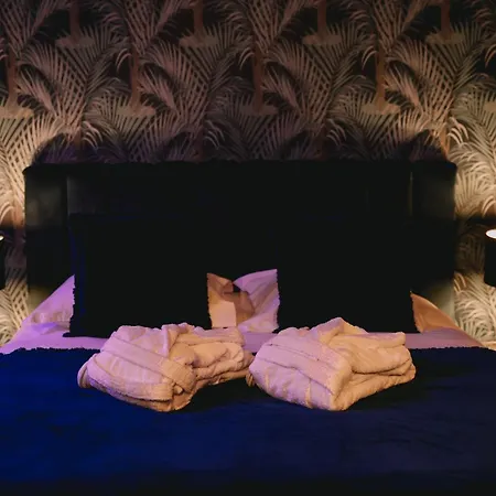 Hotel Mademoiselle-3
