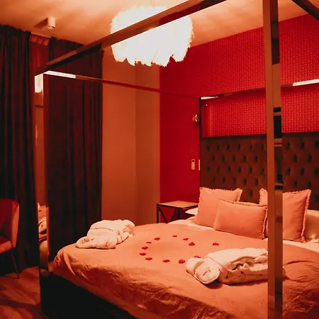Hotel Mademoiselle-2