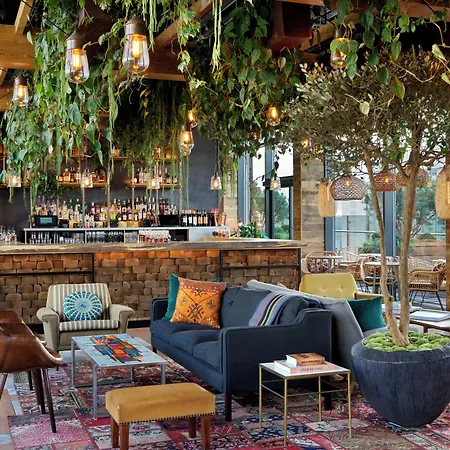 Treehouse Hotel London-2