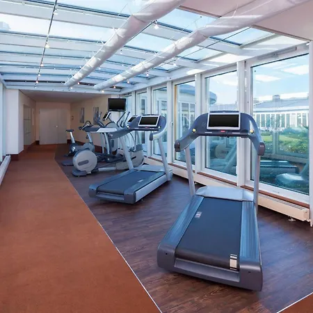 Sheraton Duesseldorf Airport Hotel-2