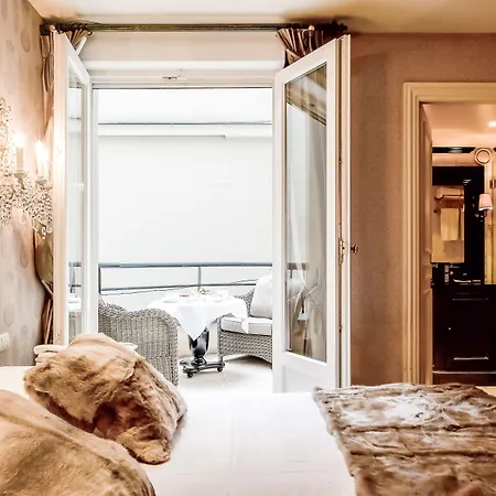 Hotel Chateaubriand-3