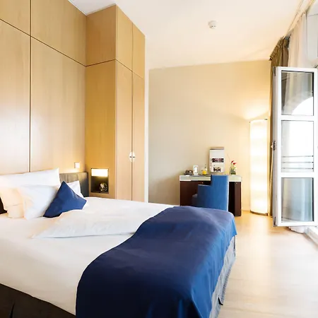 Wasserturm Hotel Cologne, Curio Collection By Hilton-2