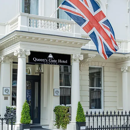 The Queens Gate Hotel-3