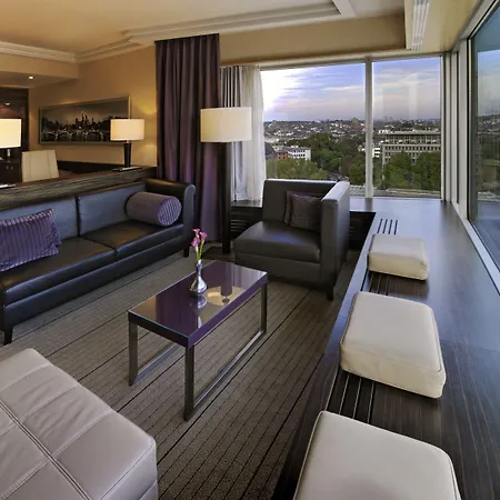 Hilton Frankfurt City Centre-2