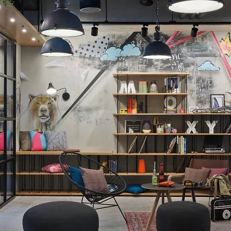 Moxy Berlin Humboldthain Park-2