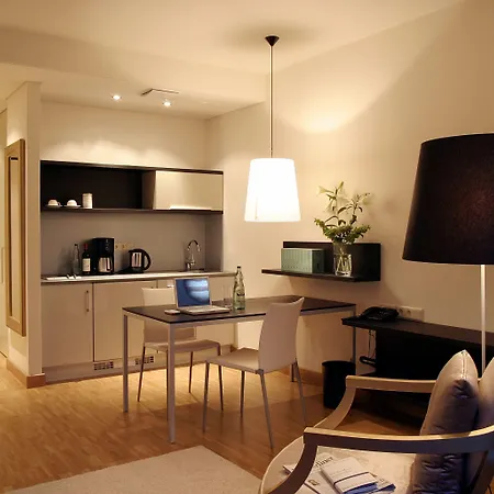 June Stay Berlin City West-2
