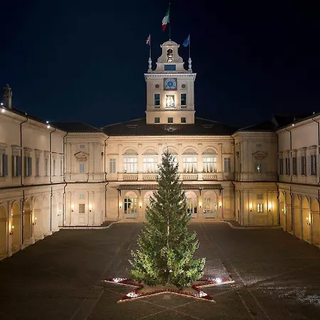 Luxury Rooms H 2000 Roma-2