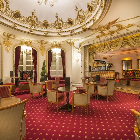 Grand Royale Hyde Park-3