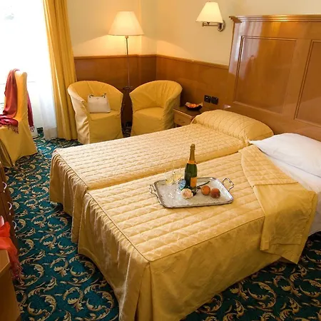 Hotel Cinque Giornate-3