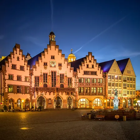 Hotel Schoene Aussicht-3