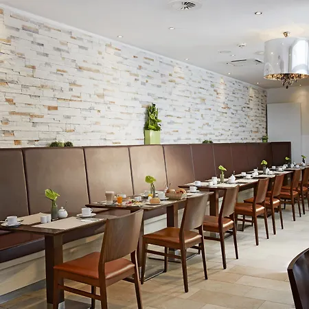 H+ Hotel Muenchen-2