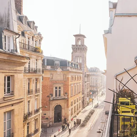 Hotel Le Petit Paris-3