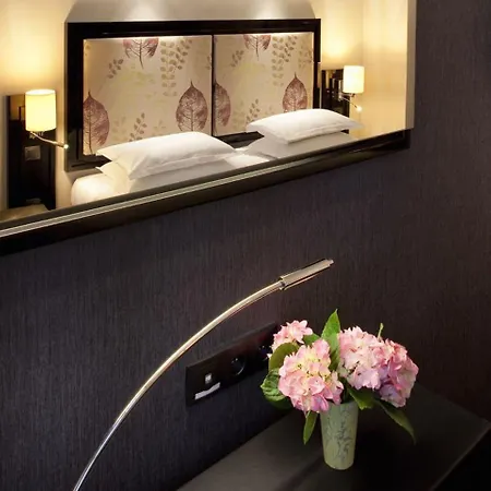 Hotel Caron Le Marais-3