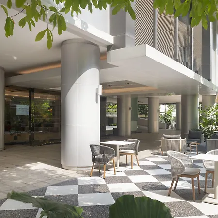 Parkroyal Suites Bangkok-3