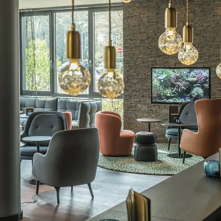 Motel One Dresden - Palaisplatz-2