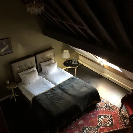 Boutique Hotel Grote Gracht-3