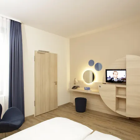 H2 Hotel Berlin-Alexanderplatz-2