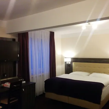 Hotel Famosa-3