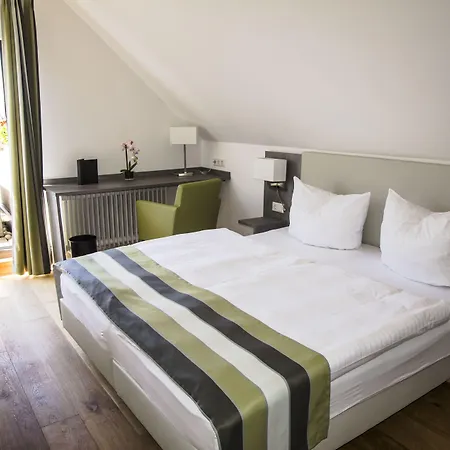 Hotel Am Schloss-3