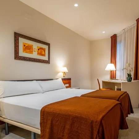 Hotel Glories-3
