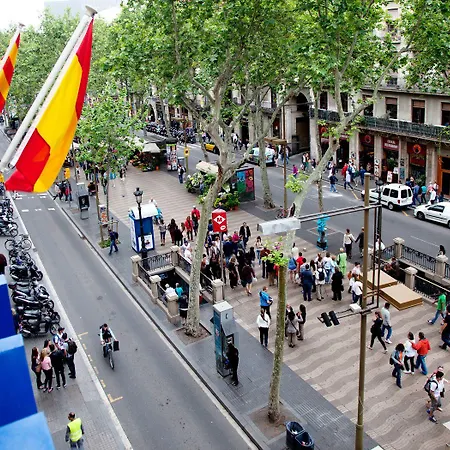 Hostal Bcn Ramblas-2