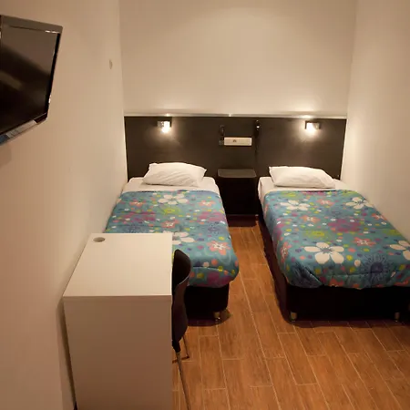 Hotel Barry-3