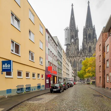 A&O Koeln Dom-2