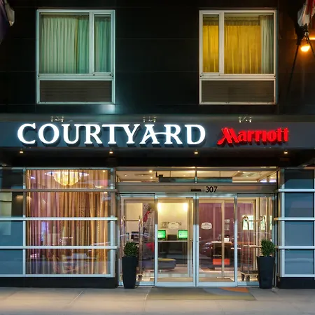Courtyard By Marriott Times Square West-3