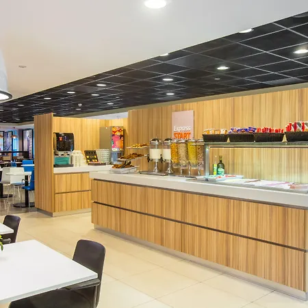 Holiday Inn Express Rotterdam - Central Station By Ihg-2