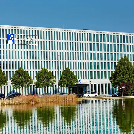 H2 Hotel Muenchen Messe-3