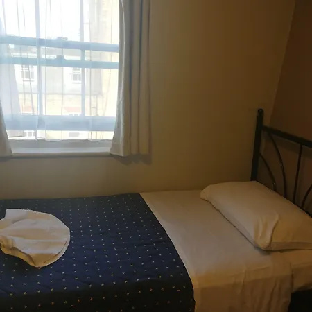 Central Hotel-2